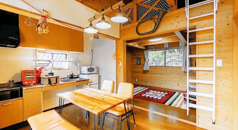 Villa with terrace, yard & barbeque | Pets are welcome — photo 3