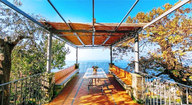 Vacation home with patio & yard — photo 2