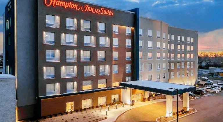 Hampton Inn and Suites by Hilton Indianapolis West Speedway in Marion, IN