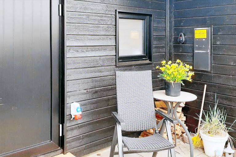 Fully equipped vacation home with barbeque & patio | Pets allowed — photo 2