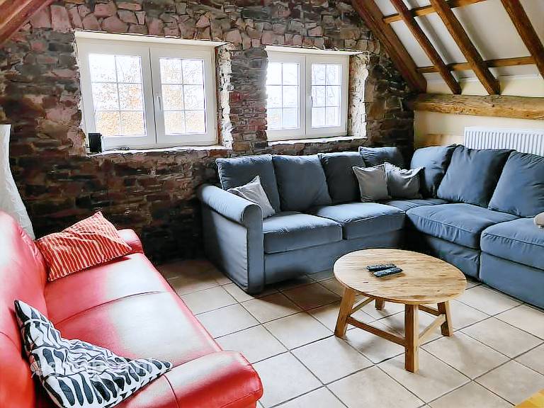 Fully equipped nice vacation home with patio | Pets allowed — photo 5