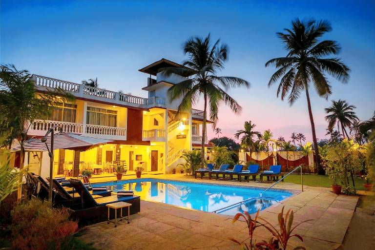 Resort  Ashvem Beach