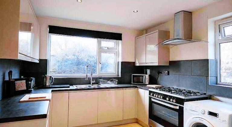Hot Tub Cottage - Cross Lane — photo 4