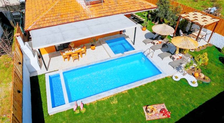 Fully equipped villa with yard, barbeque & private pool | Dogs allowed — photo 4