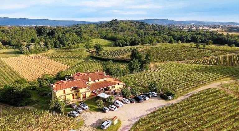Farm with terrace & yard in Gorizia