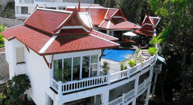Villa with pool & jacuzzi | Pets allowed in Patong
