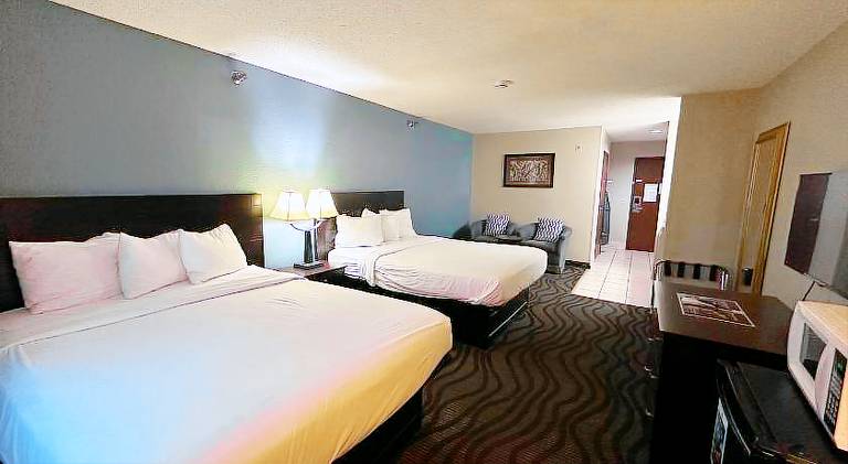 Baymont Inn & Suites by Wyndham Lincoln NE — photo 2