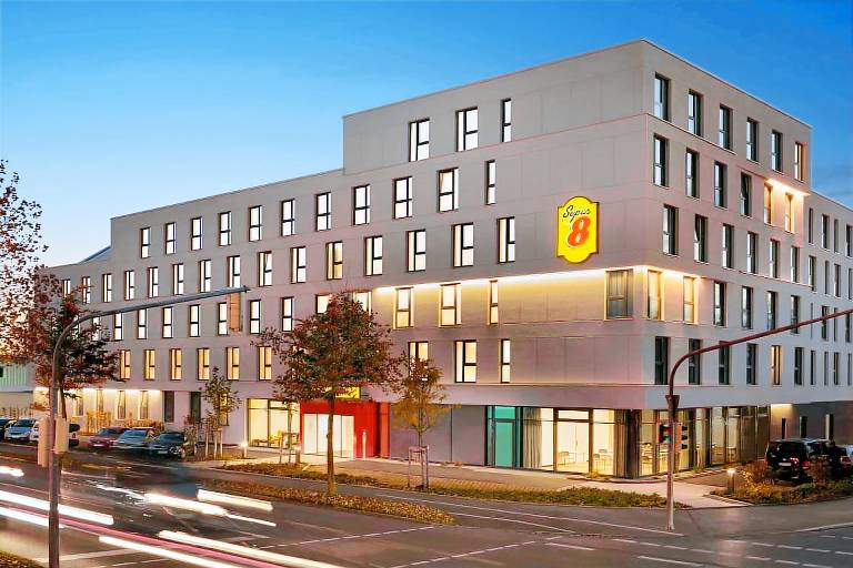 Super 8 by Wyndham Augsburg — photo 2