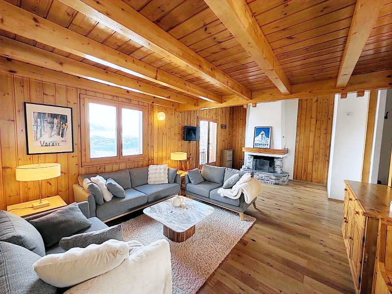 Chalet with terrace & yard in Vex