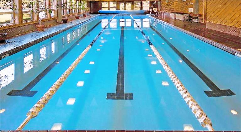 Charming apartment with hot tub, sauna & heated pool | Pet-friendly — photo 4