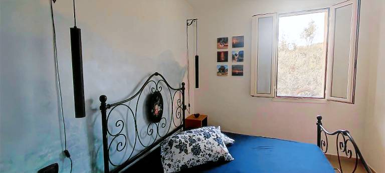 Villa with barbeque, hot tub & garden | Pets allowed — photo 4