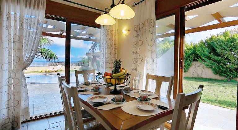 Fully equipped villa with grill, private pool & yard | Good for workation | Pets are welcome — photo 5