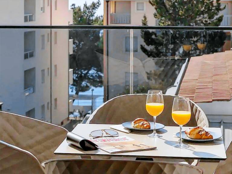 Nice rental apartment with terrace | Next to the beach | Dogs allowed — photo 3