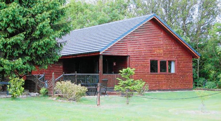 Lodge with yard & patio | Dogs allowed in Blairgowrie