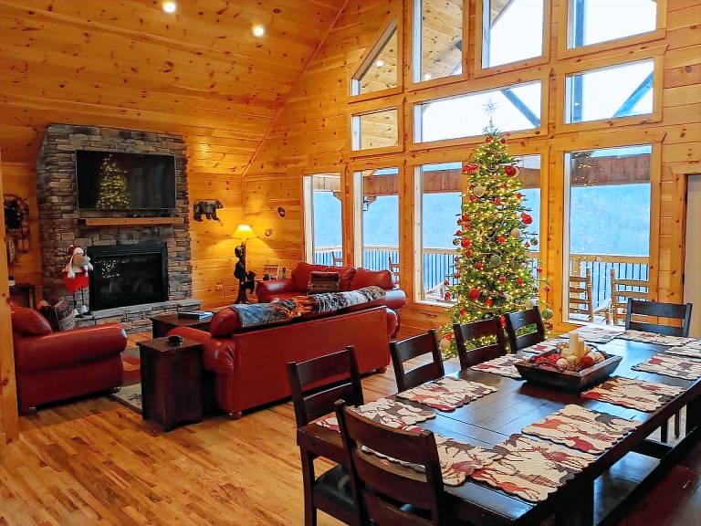 Children-friendly cabin with terrace, jacuzzi & barbeque | Mountain view | Pets are welcome — photo 4