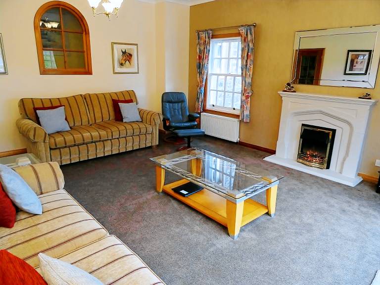 Cottage with terrace & garden — photo 3