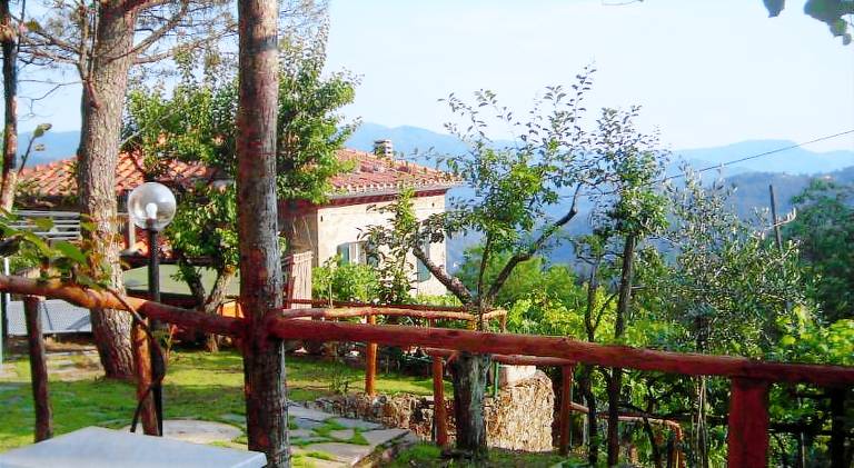 Vacation home with pool | Pets are welcome in Bagni di Lucca