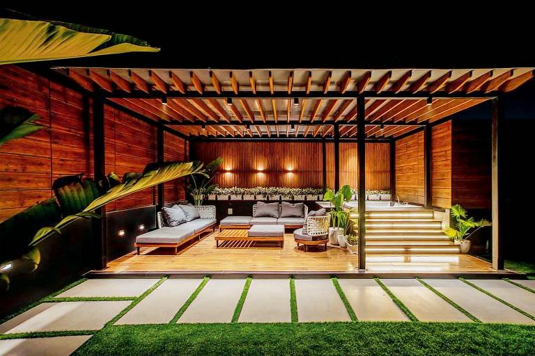 House Sainik Farm