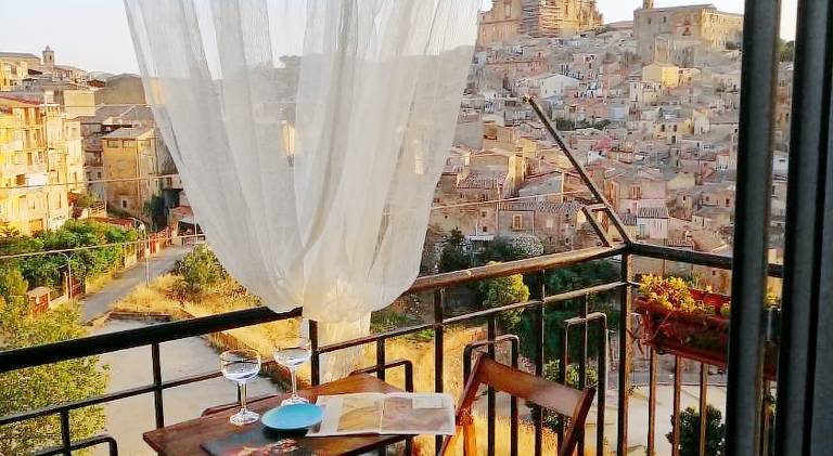 Rental apartment with 2 rooms for 4 persons in Piazza Armerina