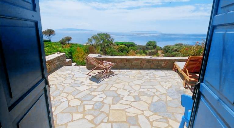 Sophia Villa Paros - Beachfront Villa at Lolantonis — photo 2