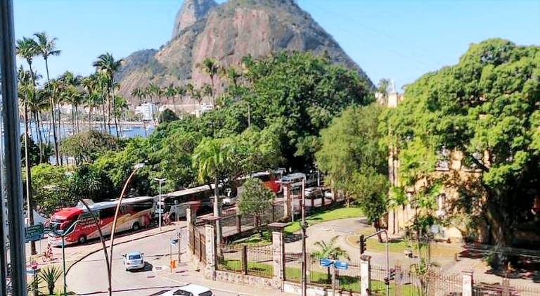 Rental apartment with 2 rooms for 2 persons in Leme