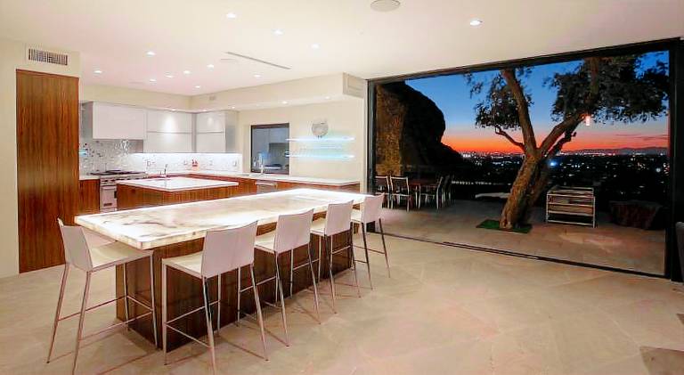 Luxury Camelback Mountain with Pool, Waterfall, Golf, Views — photo 5
