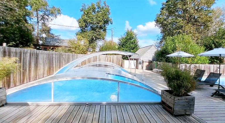 Pleasant chalet with pool & jacuzzi | Pets allowed — photo 3