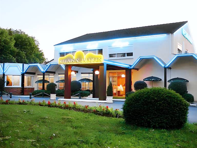 Logis Hotel Relais Saint Jacques - Chateauroux in Chateauroux