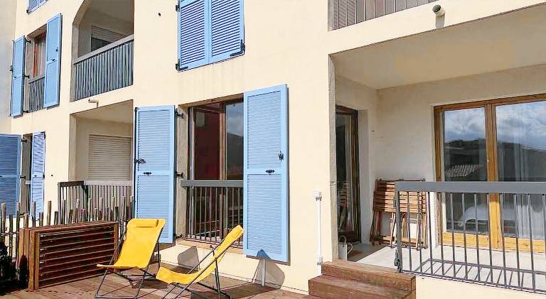 Rental apartment with 1 room for 4 persons in Calvi