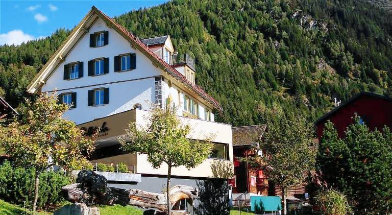Hotel Vallatscha in Andermatt
