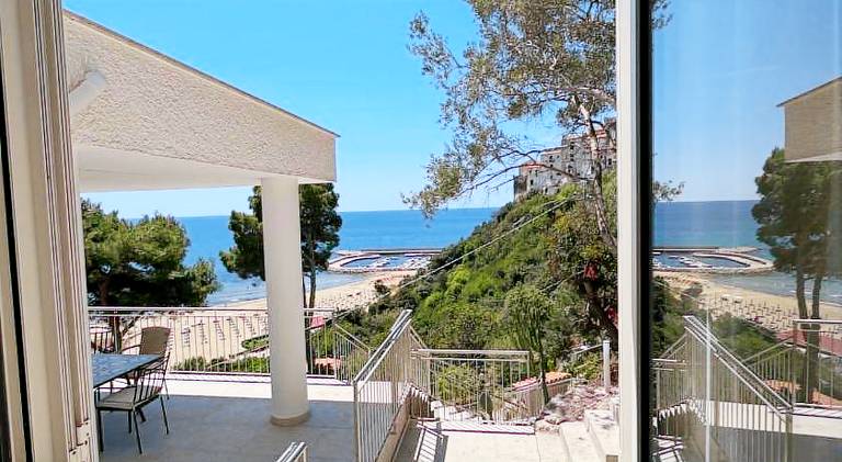 Holiday apartment with terrace, garden & private pool | Close to the beach | Dogs allowed — photo 5