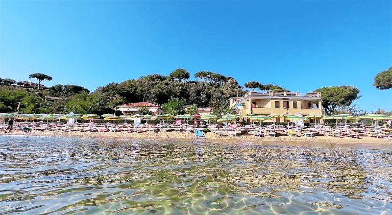 Rental apartment with 2 rooms for 6 persons in Capoliveri