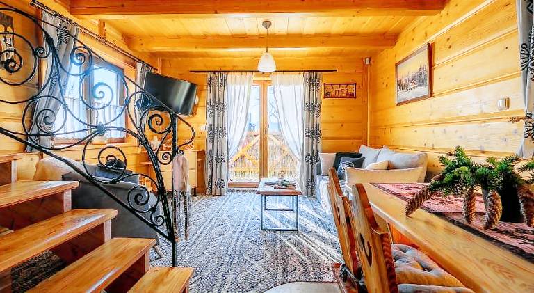 Pleasant chalet with barbeque, hot tub & yard | Pets are welcome — photo 2