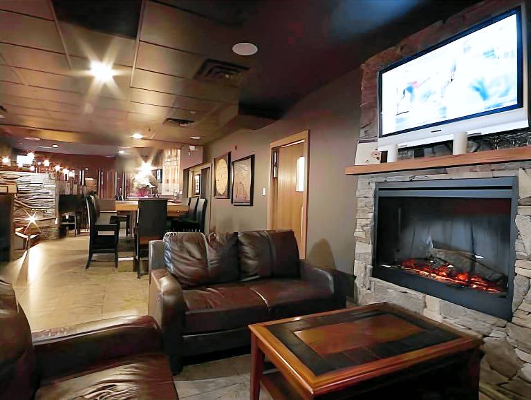 Podollan Inn & Spa - Grande Prairie in Grande Prairie, AB