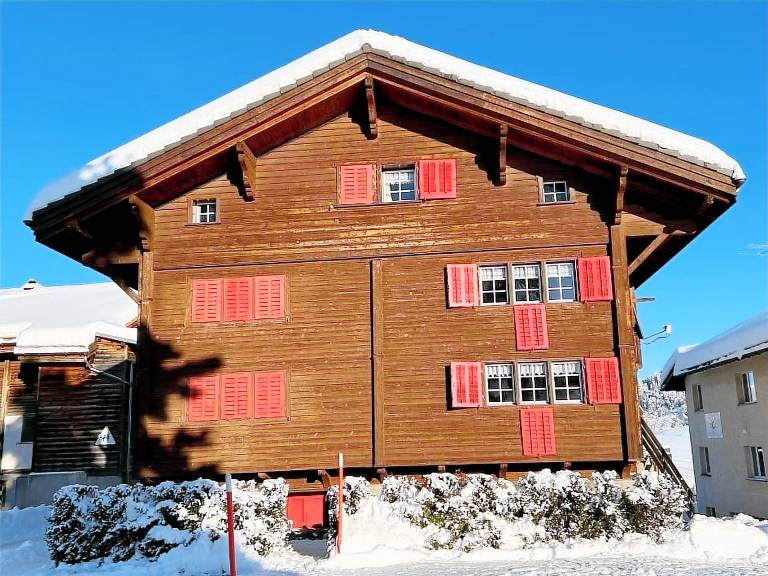 Ferienwohnung mit Hund in Obersaxen, Obersaxen Mundaun f&uuml;r max. 7 Personen