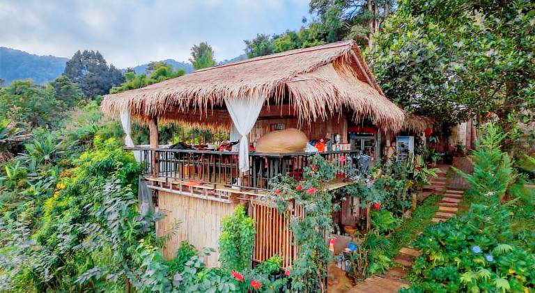 House with patio, jacuzzi & garden | Pets allowed — photo 5