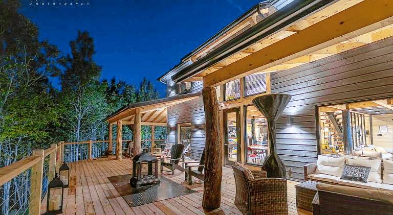 Chalet with jacuzzi — photo 3