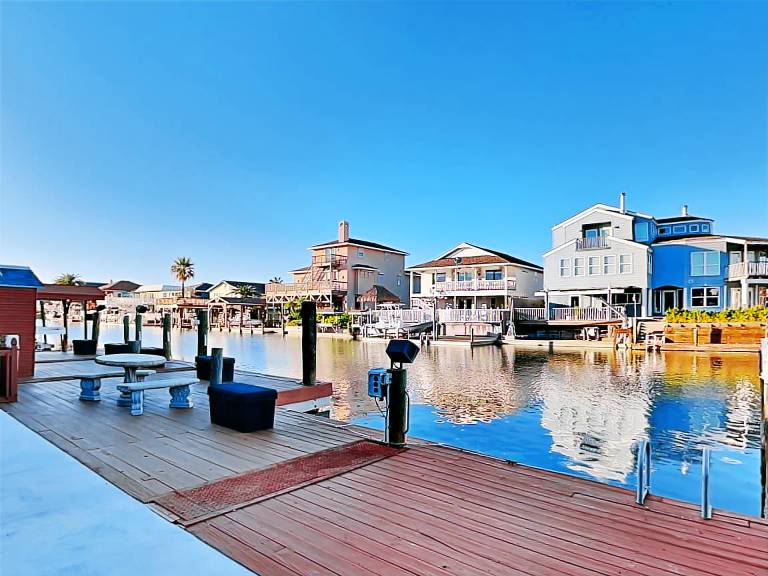 House  City-by-the Sea