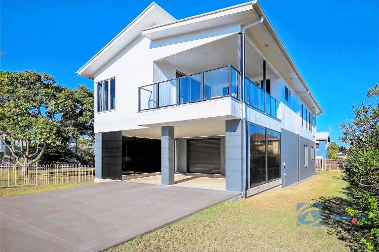 House  Woodgate