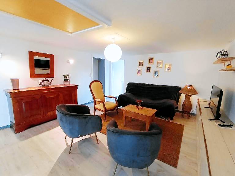 Charming Home in Verdant Vôge - Hike, Bike, and Relax Nearby — photo 4