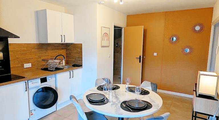 Apartment with 1 room for 4 persons — photo 4