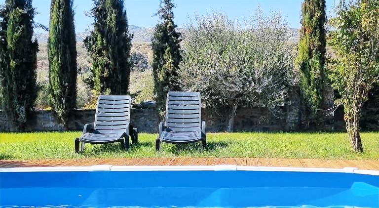 Fully equipped lovely villa with barbecue, garden & patio | Suitable for remote work | Dogs allowed in Heraklion