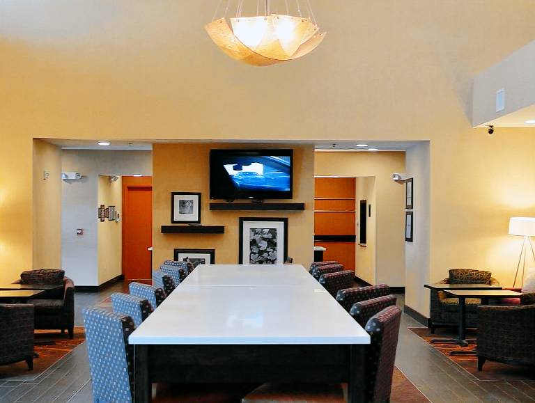 Hampton Inn & Suites Jamestown — photo 3