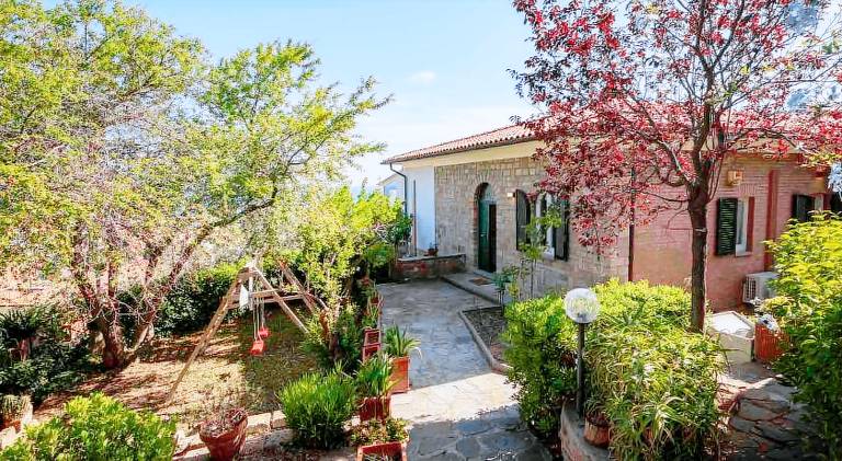 Rental apartment with yard | Close to the beach | Pets are welcome in Castiglione della Pescaia
