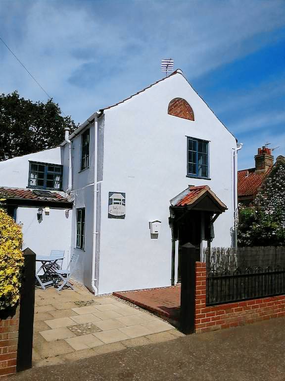 Cottage Holt