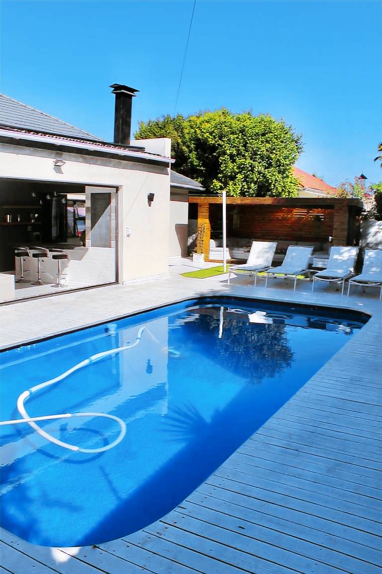Gjestgiveri  Rondebosch East