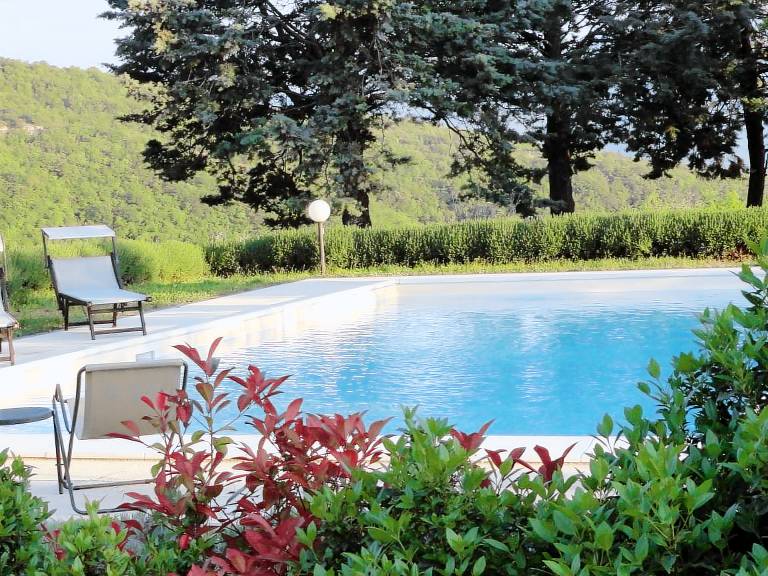 Holiday apartment with pool, barbecue & garden | Nature view — photo 3