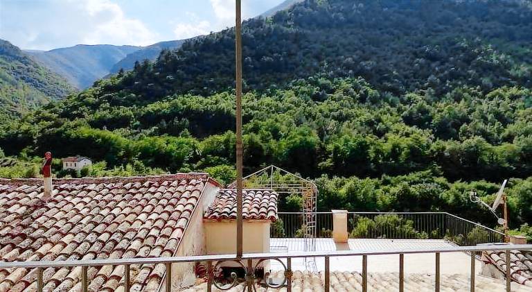 Holiday apartment with 1 room for 4 persons in L'Aquila