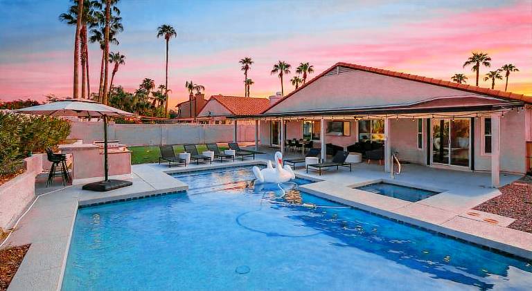 House with pool | Pets are welcome — photo 4
