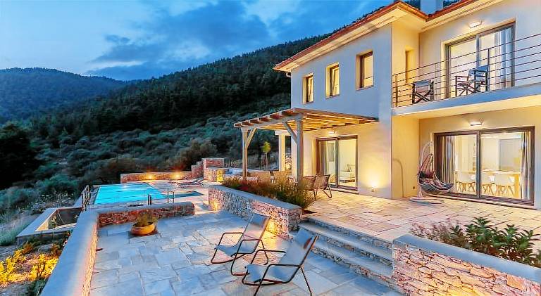 Nice villa with pool | Next to the beach | Pets are welcome — photo 2
